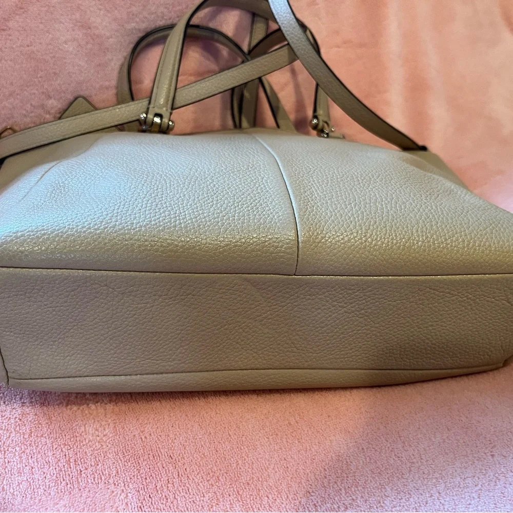 Coach Tan Leather Tote Bag - Picture 7 of 8